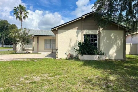 Villa ou maison à vendre à Apopka, Floride: 3 chambres, 129.69 m2 № 2406463 - photo 2