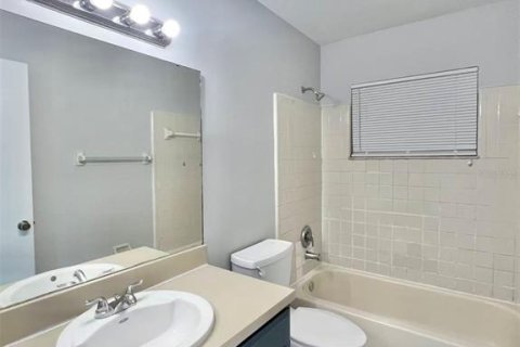 Villa ou maison à vendre à Apopka, Floride: 3 chambres, 129.69 m2 № 2406463 - photo 16