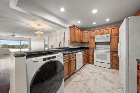 Купить кондоминиум в Беллеэйр Блафс, Флорида 4 комнаты, 133.78м2, № 2097241 - фото 8