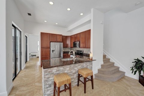 House in Cooper City, Florida 4 bedrooms, 229 sq.m. № 2275173 - photo 15
