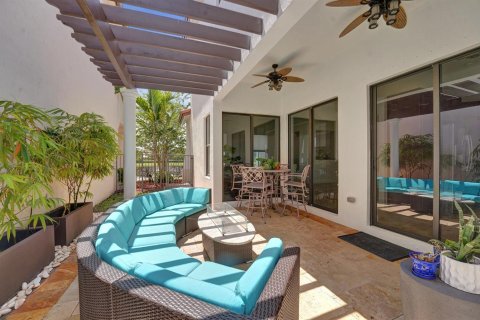 House in Cooper City, Florida 4 bedrooms, 229 sq.m. № 2275173 - photo 5