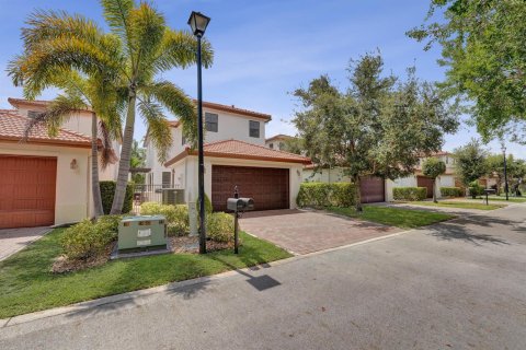 Casa en Cooper City, Florida 4 dormitorios, 229 m2 № 2275173
