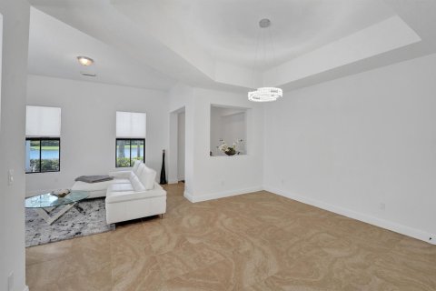 House in Cooper City, Florida 4 bedrooms, 229 sq.m. № 2275173 - photo 11