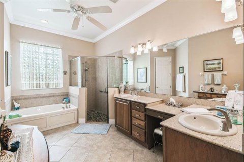 Casa en venta en Kissimmee, Florida, 3 dormitorios, 227.61 m2 № 1915993 - foto 25