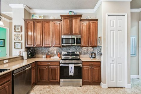 Casa en venta en Kissimmee, Florida, 3 dormitorios, 227.61 m2 № 1915993 - foto 14