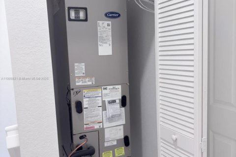 Adosado en alquiler en Homestead, Florida, 3 dormitorios, 123.65 m2 № 1966776 - foto 21