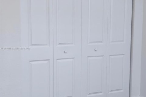 Adosado en alquiler en Homestead, Florida, 3 dormitorios, 123.65 m2 № 1966776 - foto 11