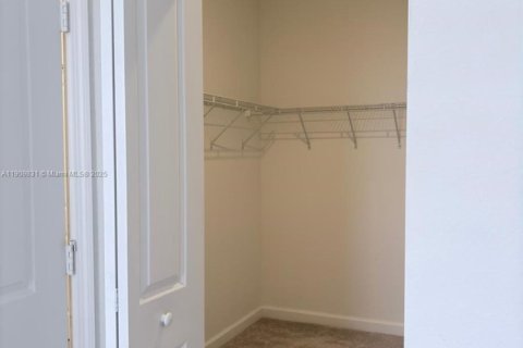 Adosado en alquiler en Homestead, Florida, 3 dormitorios, 123.65 m2 № 1966776 - foto 10