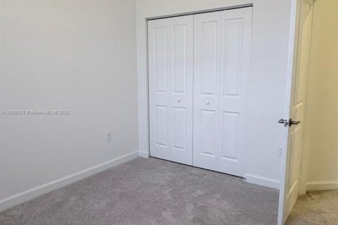 Adosado en alquiler en Homestead, Florida, 3 dormitorios, 123.65 m2 № 1966776 - foto 12