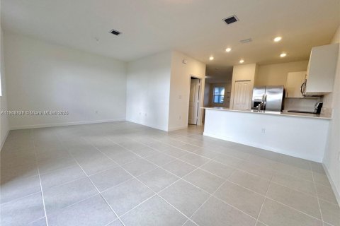 Adosado en alquiler en Homestead, Florida, 3 dormitorios, 123.65 m2 № 1966776 - foto 2