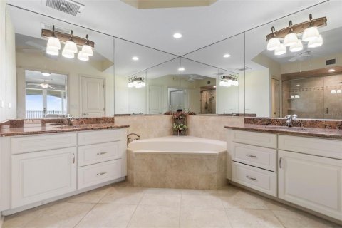 Copropriété à vendre à Palm Coast, Floride: 4 chambres, 303.23 m2 № 2348304 - photo 27