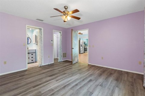 House in Spring Hill, Florida 3 bedrooms, 161.28 sq.m. № 1422037 - photo 19
