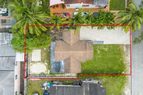 House in Miami, Florida 3 bedrooms, 84.73 sq.m. № 1989642 - photo 20