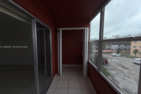 Купить кондоминиум в Хайалиа Гарденс, Флорида 2 спальни, 75.9м2, № 2058930 - фото 25