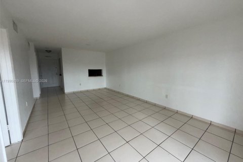 Купить кондоминиум в Хайалиа Гарденс, Флорида 2 спальни, 75.9м2, № 2058930 - фото 12