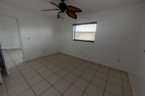 Купить кондоминиум в Хайалиа Гарденс, Флорида 2 спальни, 75.9м2, № 2058930 - фото 18