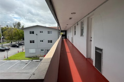 Купить кондоминиум в Хайалиа Гарденс, Флорида 2 спальни, 75.9м2, № 2058930 - фото 30