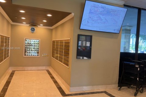 Condo in Sunny Isles Beach, Florida, 1 bedroom  № 2043307 - photo 21