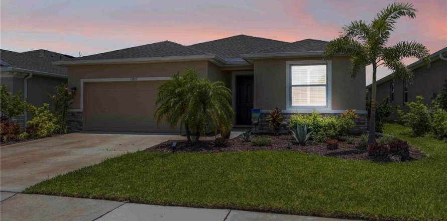 House in Parrish, Florida 4 bedrooms, 189.99 sq.m. № 1829128