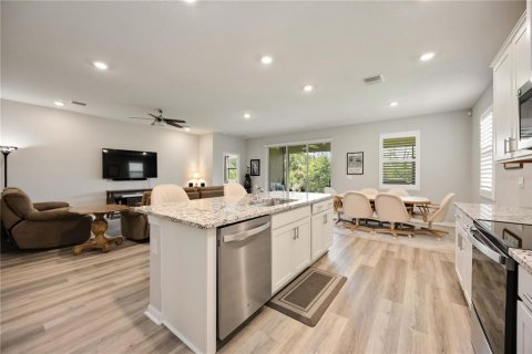 House in Parrish, Florida 4 bedrooms, 189.99 sq.m. № 1829128 - photo 18