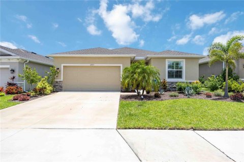 House in Parrish, Florida 4 bedrooms, 189.99 sq.m. № 1829128 - photo 2