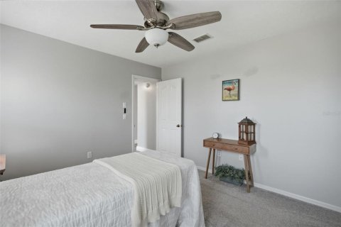 House in Hernando Beach, Florida 3 bedrooms, 205.31 sq.m. № 2234265 - photo 29
