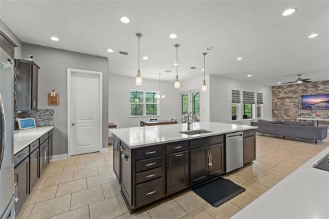 Casa en venta en Kissimmee, Florida, 4 dormitorios, 367.24 m2 № 1853725 - foto 10