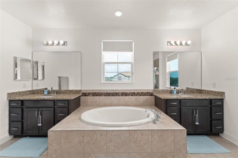 Casa en venta en Kissimmee, Florida, 4 dormitorios, 367.24 m2 № 1853725 - foto 30