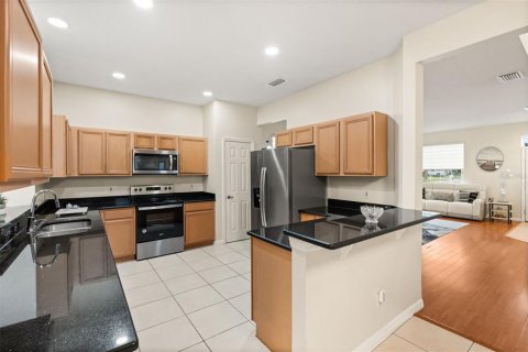 Casa en venta en Apopka, Florida, 4 dormitorios, 270.9 m2 № 2298381 - foto 20