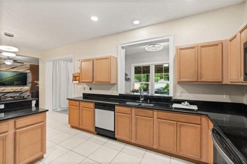 Casa en venta en Apopka, Florida, 4 dormitorios, 270.9 m2 № 2298381 - foto 22
