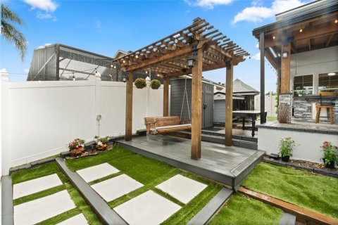 Casa en venta en Apopka, Florida, 4 dormitorios, 270.9 m2 № 2298381 - foto 11