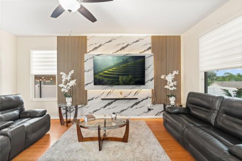 Casa en venta en Apopka, Florida, 4 dormitorios, 270.9 m2 № 2298381 - foto 16