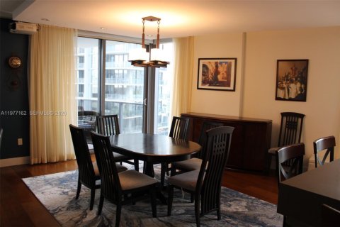 Condominio en alquiler en Miami, Florida, 3 dormitorios, 198.25 m2 № 2041590 - foto 6