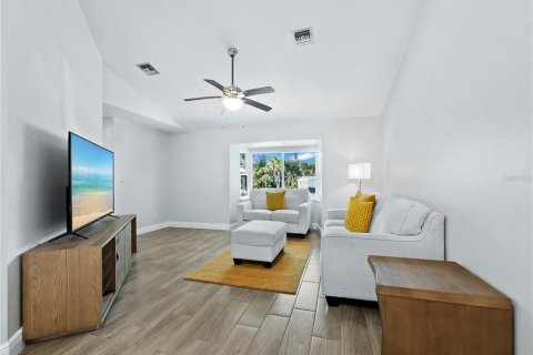 Casa en venta en Nokomis, Florida, 3 dormitorios, 161.37 m2 № 951200 - foto 4
