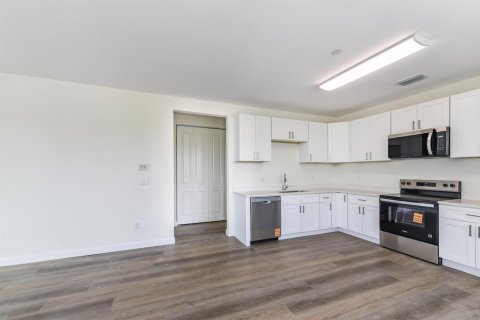 Appartement à louer à Lake Worth, Floride: 2 chambres, 94.39 m2 № 2254587 - photo 27