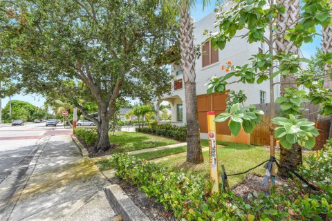Appartement à louer à Lake Worth, Floride: 2 chambres, 94.39 m2 № 2254587 - photo 23