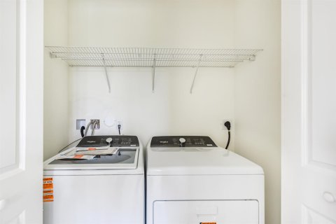 Appartement à louer à Lake Worth, Floride: 2 chambres, 94.39 m2 № 2254587 - photo 28