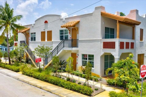 Appartement à Lake Worth, Floride 2 chambres, 94.39 m2 № 2254587