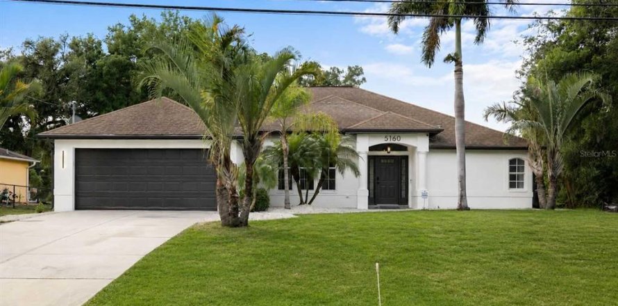 Casa en North Port, Florida 3 dormitorios, 184.6 m2 № 2203609