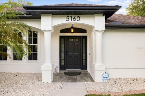 Casa en venta en North Port, Florida, 3 dormitorios, 184.6 m2 № 2203609 - foto 2