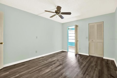 Copropriété à vendre à Gulfport, Floride: 1 chambre, 75.72 m2 № 1815886 - photo 13