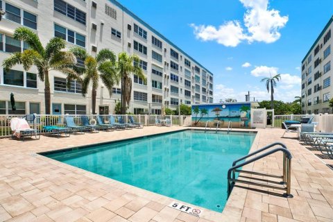 Copropriété à vendre à Gulfport, Floride: 1 chambre, 75.72 m2 № 1815886 - photo 20