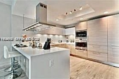 Купить кондоминиум в Норт-Майами-Бич, Флорида 2 спальни, 168.8м2, № 2051413 - фото 10