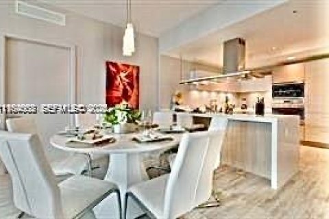 Купить кондоминиум в Норт-Майами-Бич, Флорида 2 спальни, 168.8м2, № 2051413 - фото 9