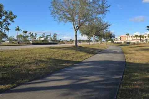 Terrain à vendre à Cape Coral, Floride № 1958848 - photo 7
