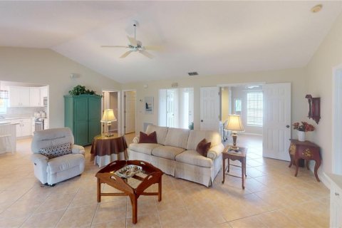 House in Englewood, Florida 2 bedrooms, 147.53 sq.m. № 1771295 - photo 11