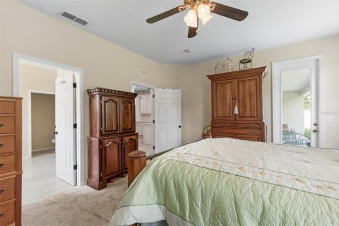 House in Palm Coast, Florida 4 bedrooms, 231.14 sq.m. № 1915220 - photo 16