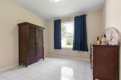 House in Palm Coast, Florida 4 bedrooms, 231.14 sq.m. № 1915220 - photo 24
