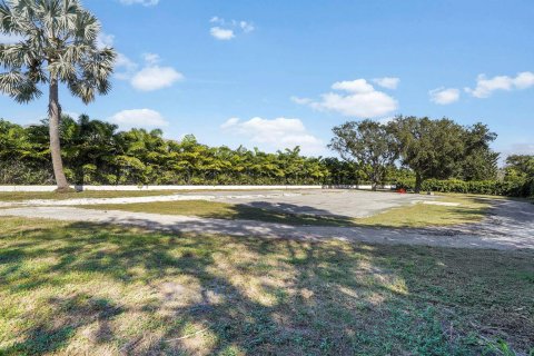 Casa en venta en Gulf Stream, Florida, 6 dormitorios, 1198.16 m2 № 2429778 - foto 11