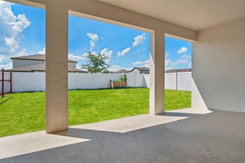 Casa en venta en Winter Haven, Florida, 4 dormitorios, 209.12 m2 № 1905314 - foto 29